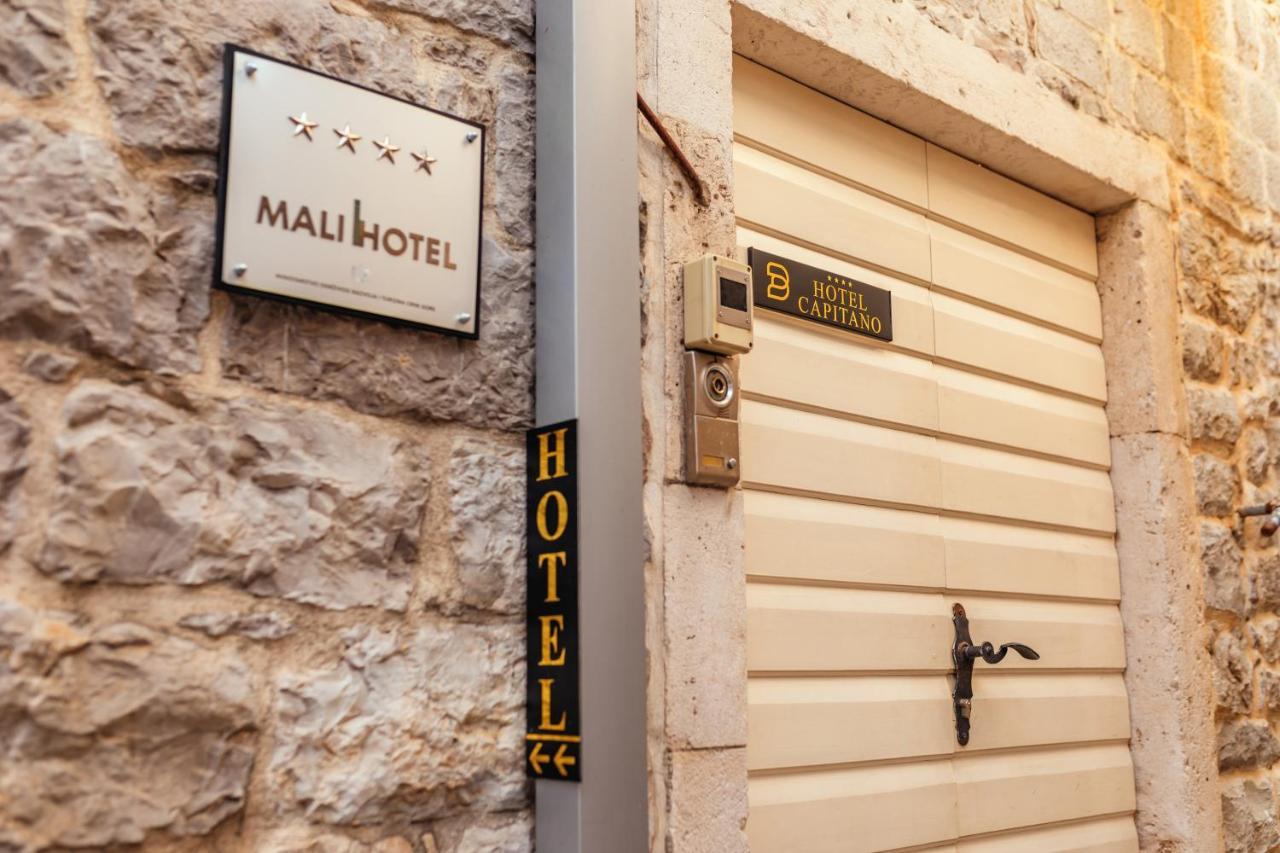 Boutique Hotel Capitano تْشيرسيك نوفي المظهر الخارجي الصورة
