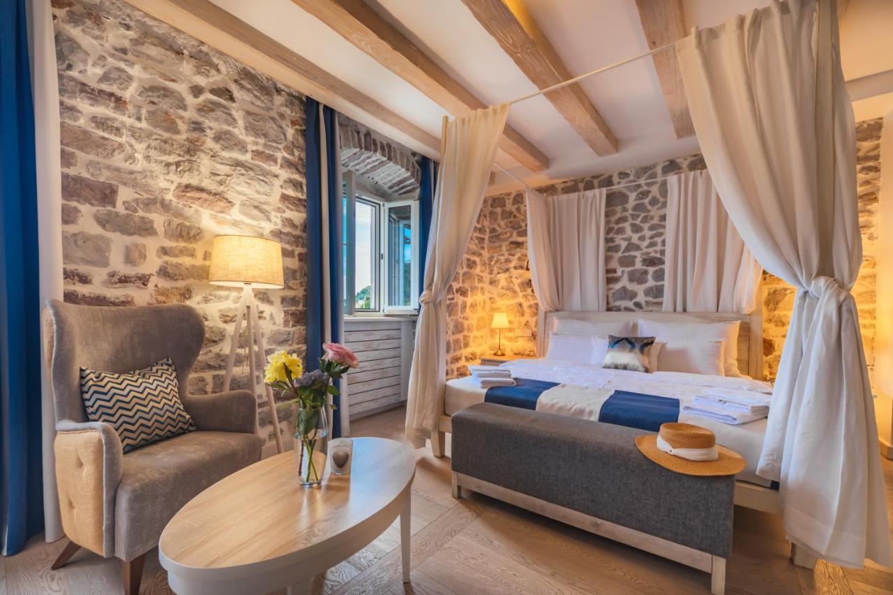 Boutique Hotel Capitano تْشيرسيك نوفي المظهر الخارجي الصورة