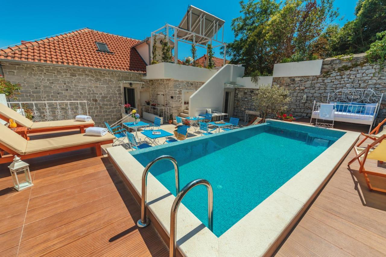 Boutique Hotel Capitano تْشيرسيك نوفي المظهر الخارجي الصورة